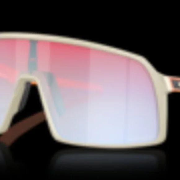 NWOT Oakley Sutro Latitude Collection - Picture 5 of 7